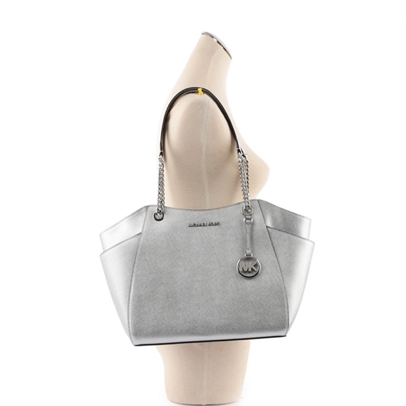 Michael Kors Jet Set Travel Silver Tote - Picture 3 of 8